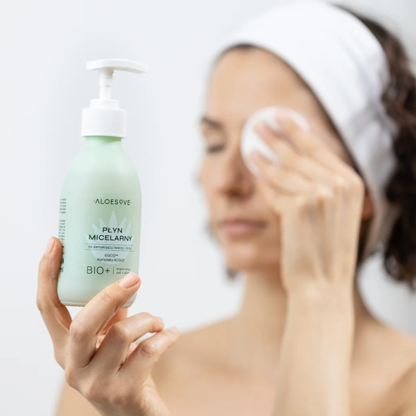 ALOESOVE-orn-niisutav-ja-kaitsev-mitsellaarvesi-190ml-2 ALOESOVE õrn niisutav ja kaitsev mitsellaarvesi 190ml