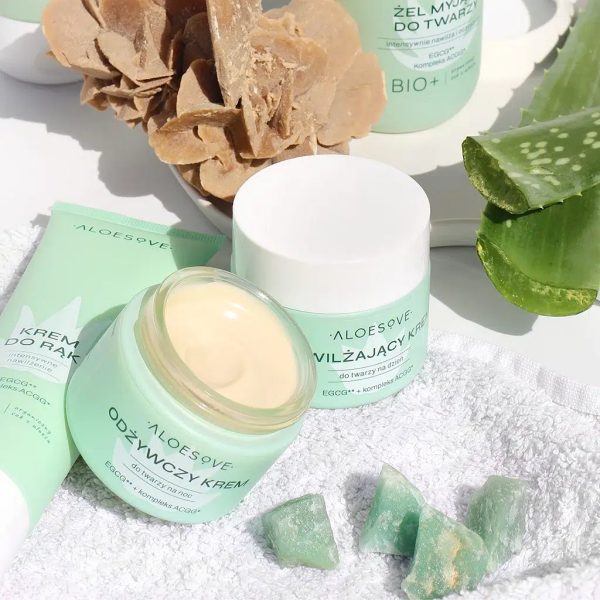 ALOESOVE niisutav ja toitev öine näokreem 50ml